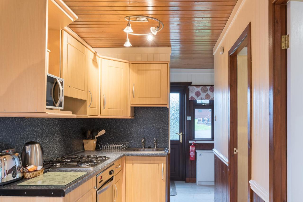 Conifer Lodge 25 With Hot Tub Newton Stewart Minnigaff Eksteriør bilde